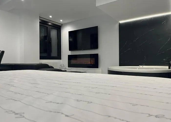 Διαμέρισμα Black And White 